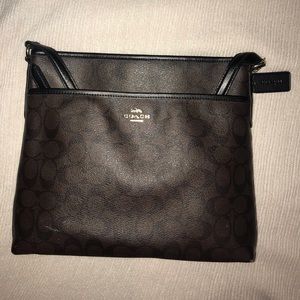Coach cross body bag✨ MAKE AN OFFER